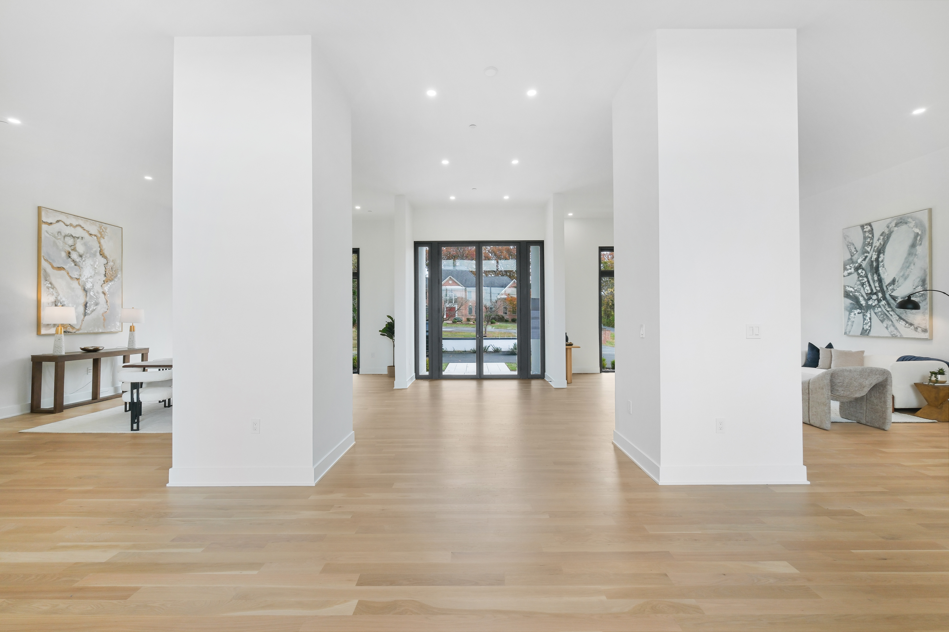 Potomac House — Grand Entry Foyer